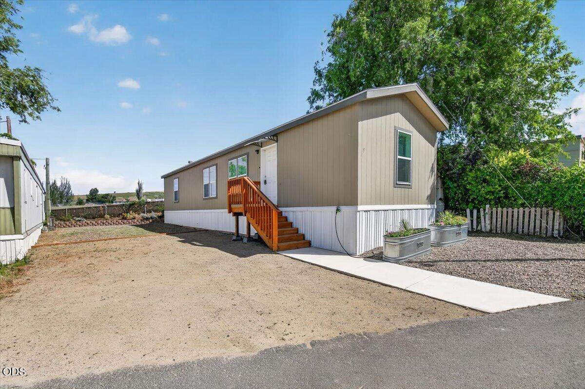 1235 Mountain Avenue - Photo 1