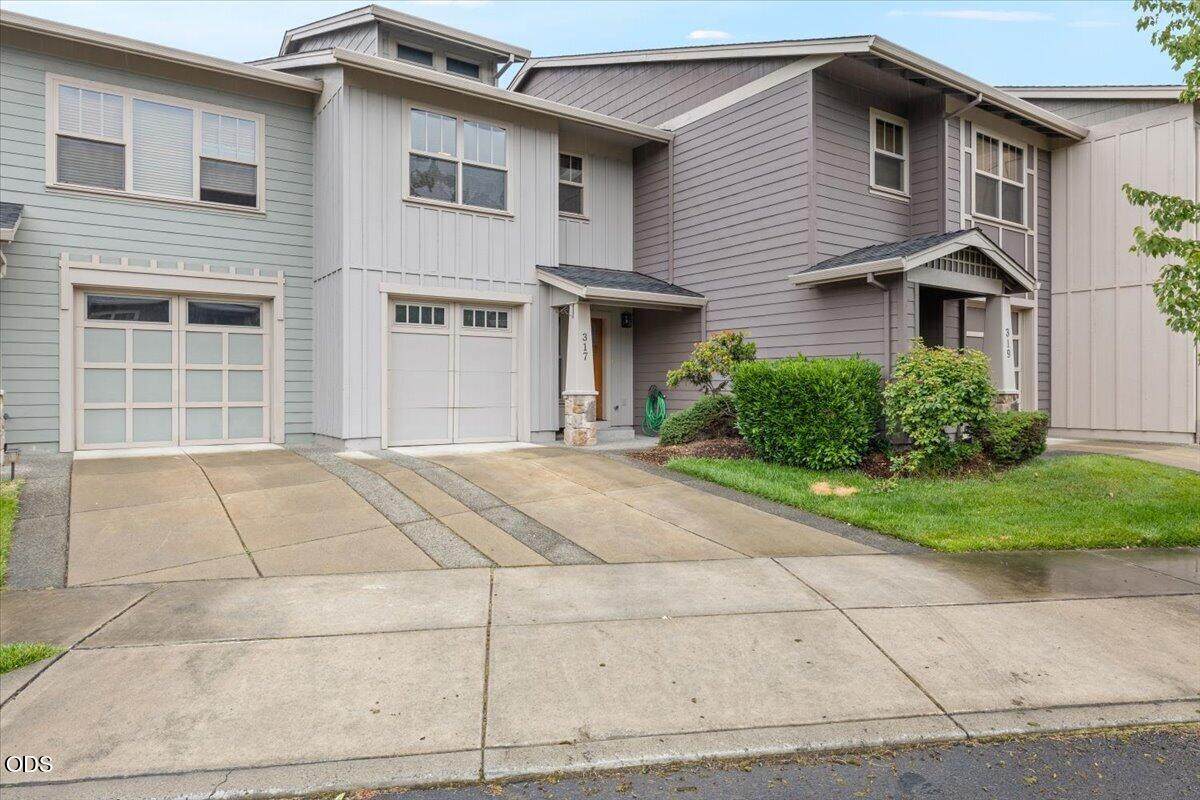 3126 Alameda Street - Photo 1