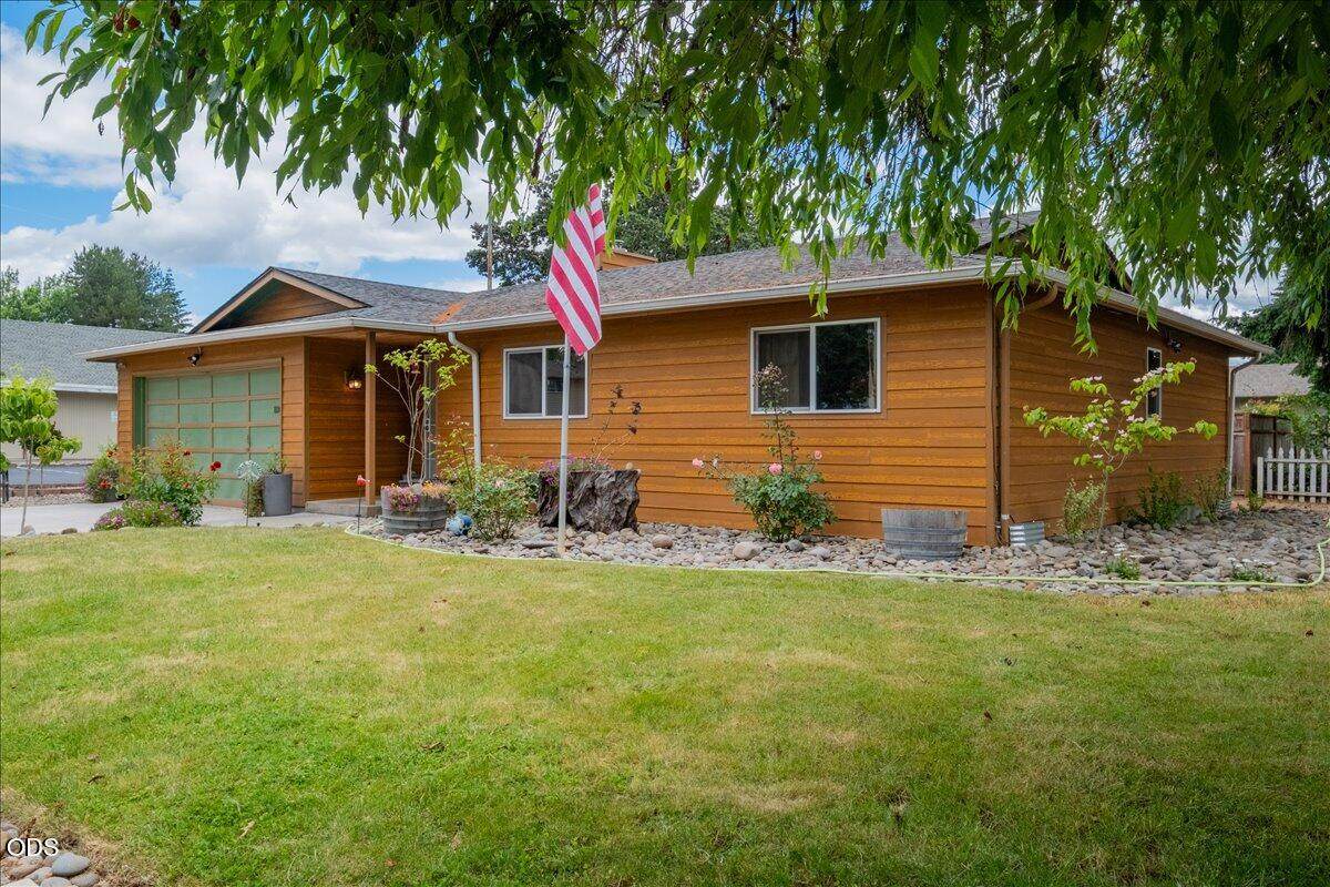 1130 Baxter Road - Photo 1
