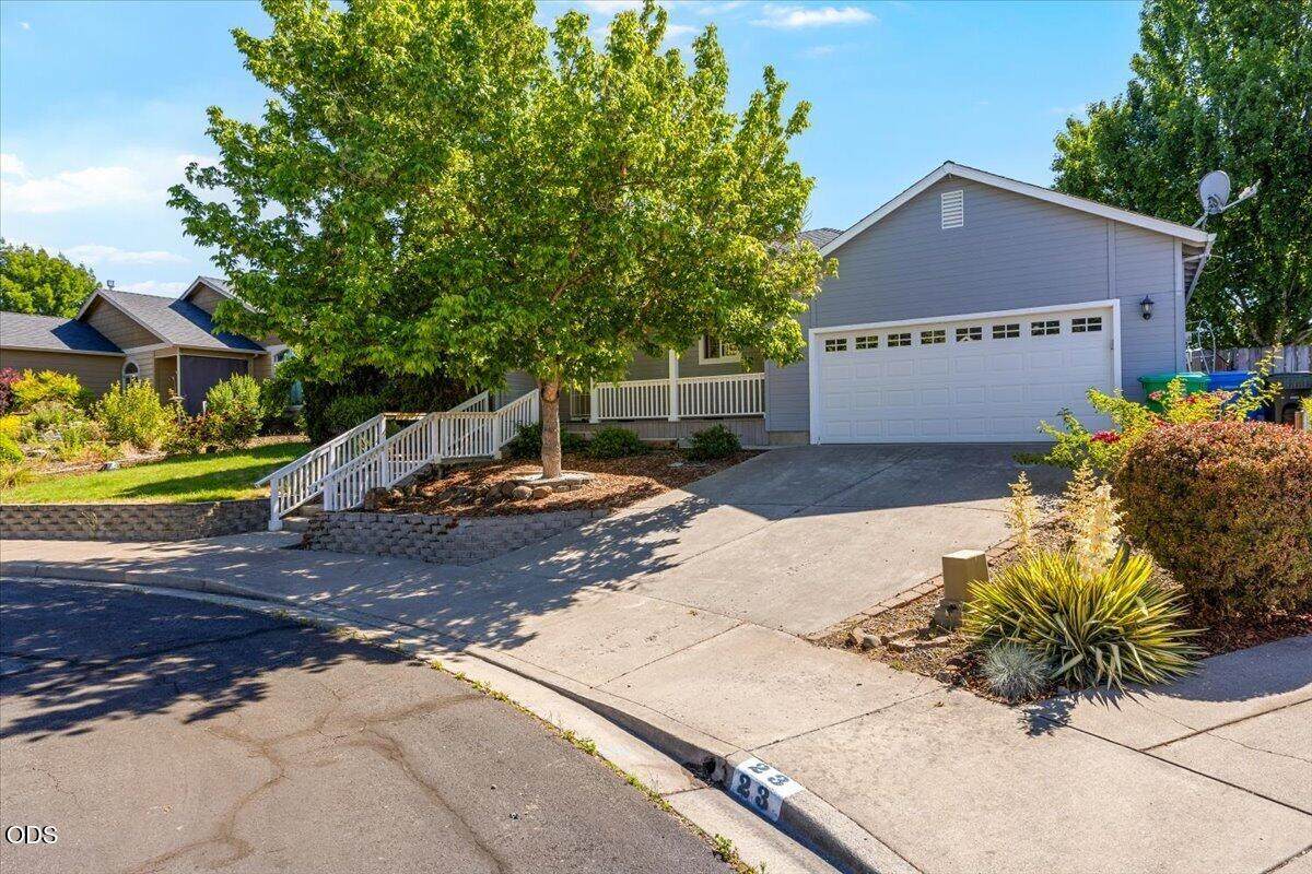 17 Meadowfield Circle - Photo 1