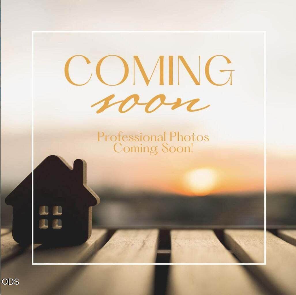 4553 Northwest Way - Photo 1
