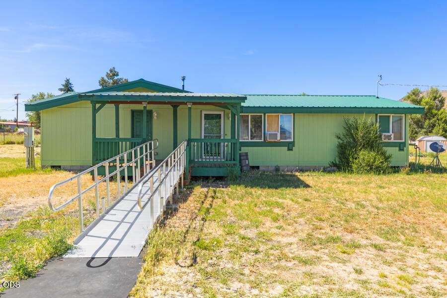 6505 Hilyard Avenue - Photo 1