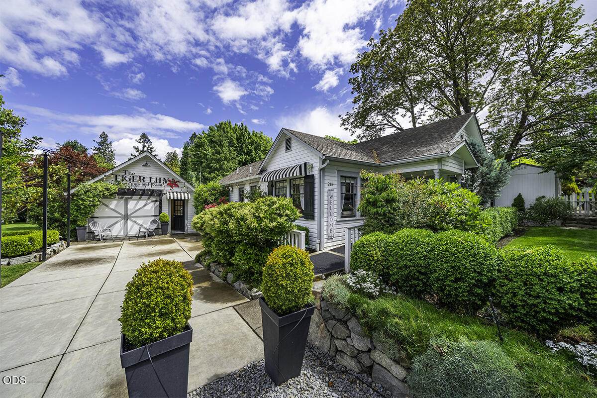 215 4th Street - Photo 1