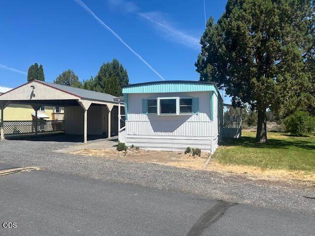 6100 Highway 97 - Photo 1