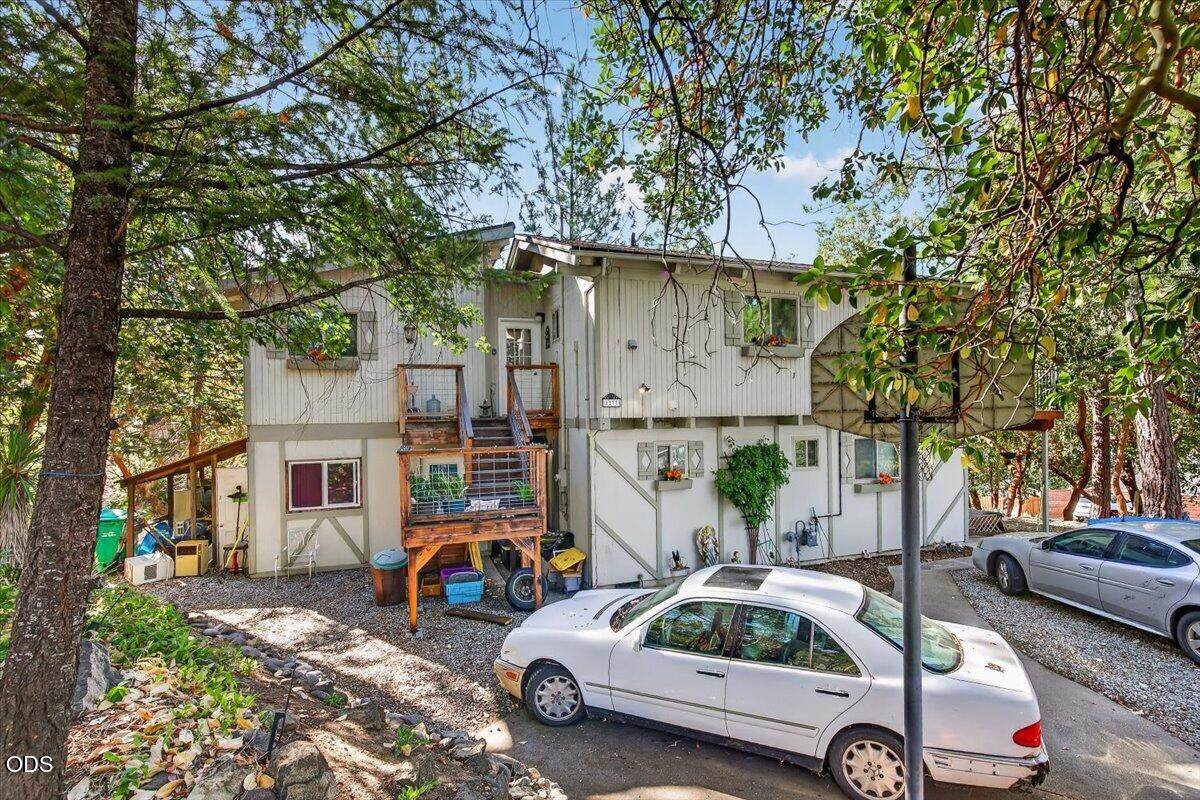 1277 5th Avenue - Photo 1