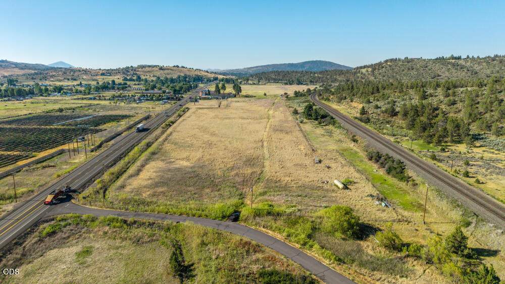 https://bt-photos.global.ssl.fastly.net/coar/orig_boomver_1_220225021-2.jpg