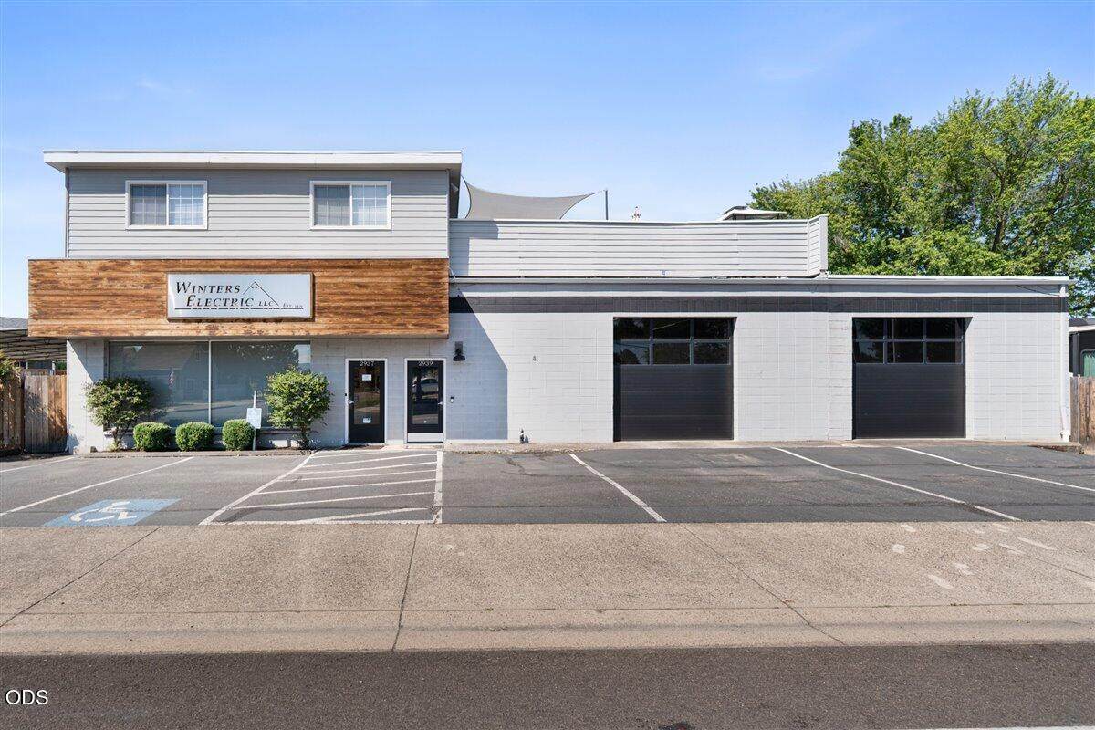 2937 Merriman Road - Photo 1