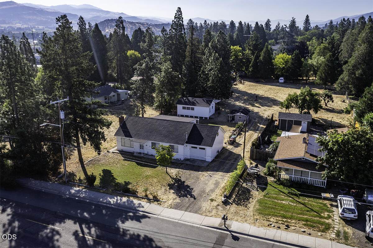 225 Cheryl Lane - Photo 1