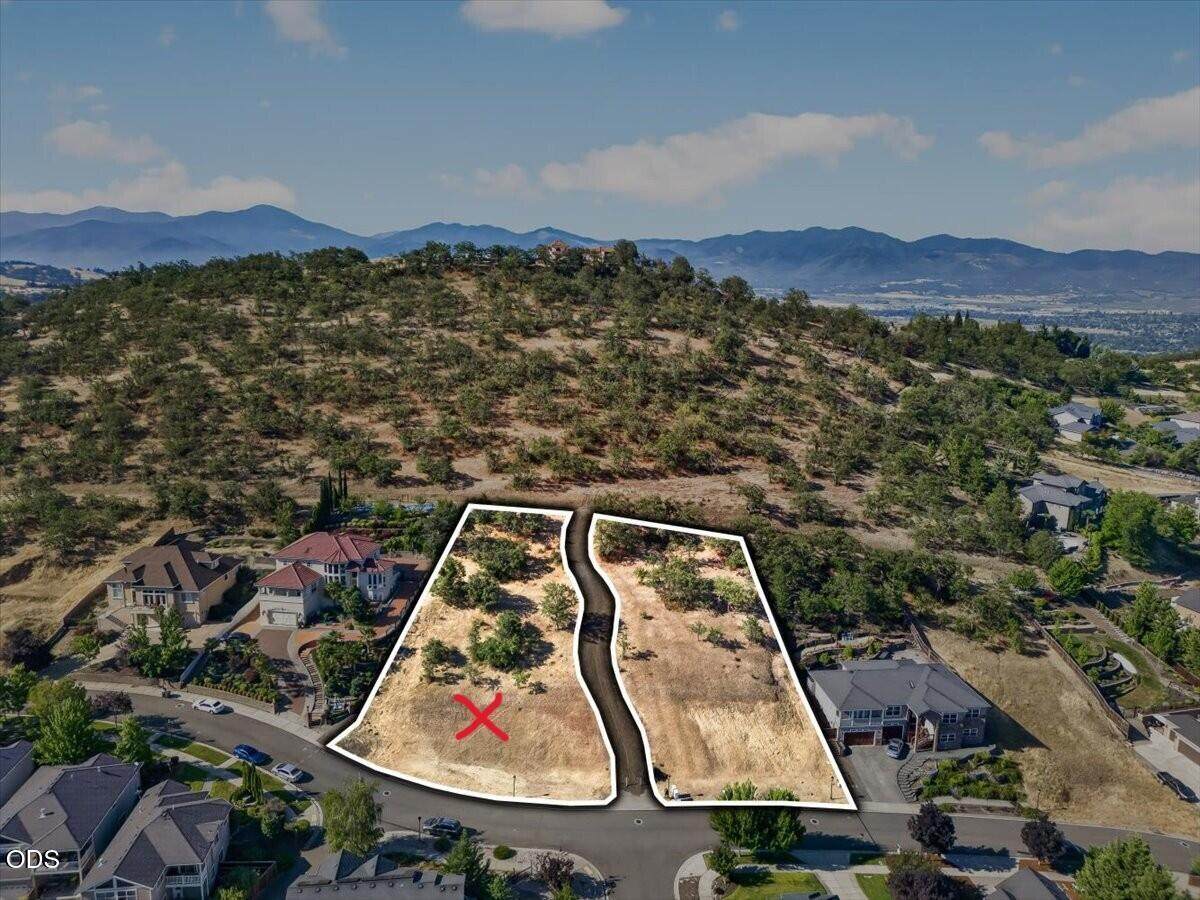 4662 Hathaway Drive - Photo 1