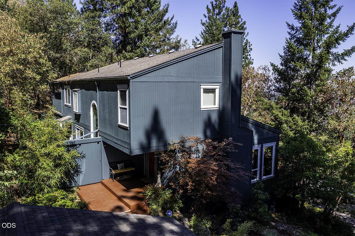1000 Ivy Lane - Photo 1