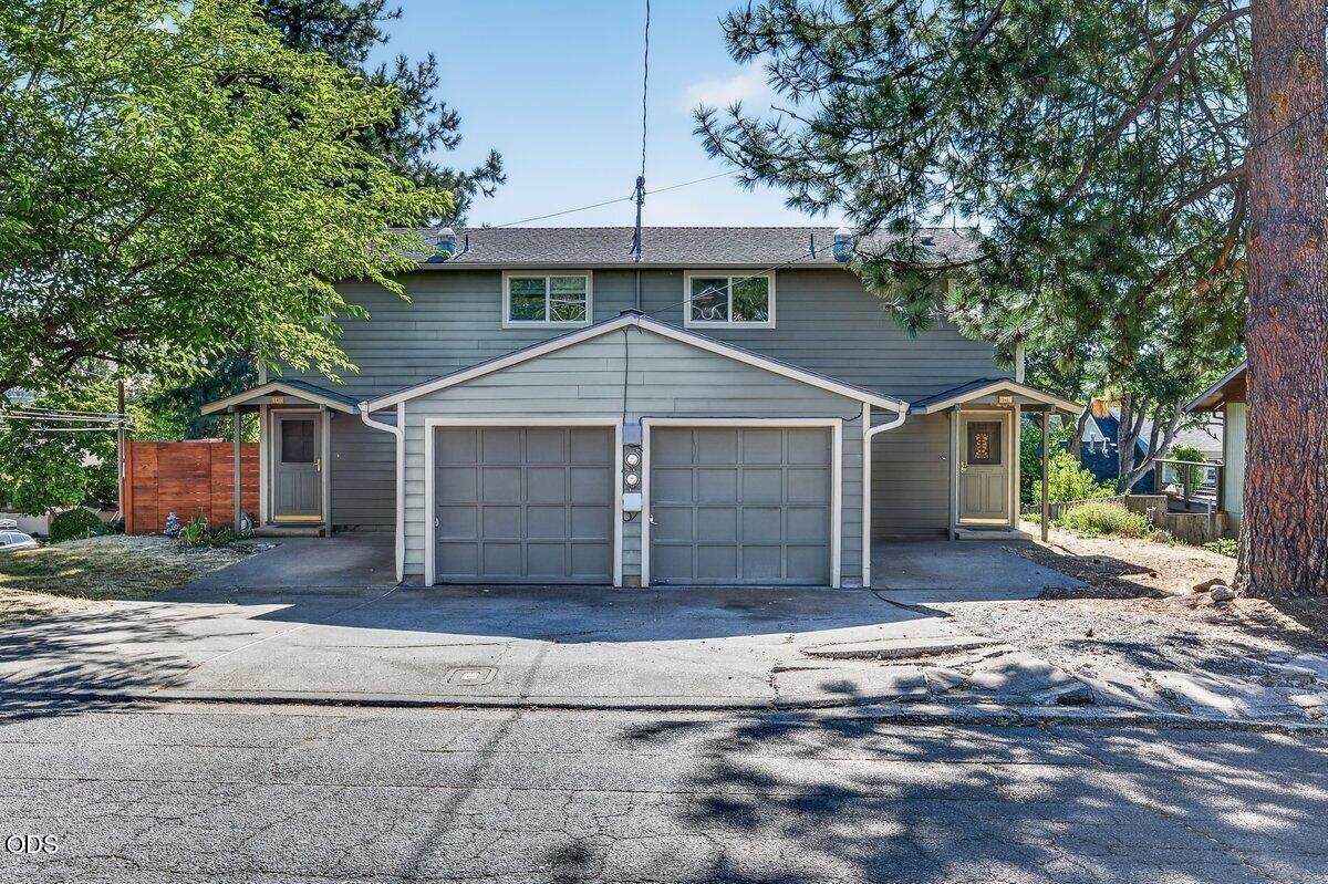 560 Scenic Drive - Photo 1