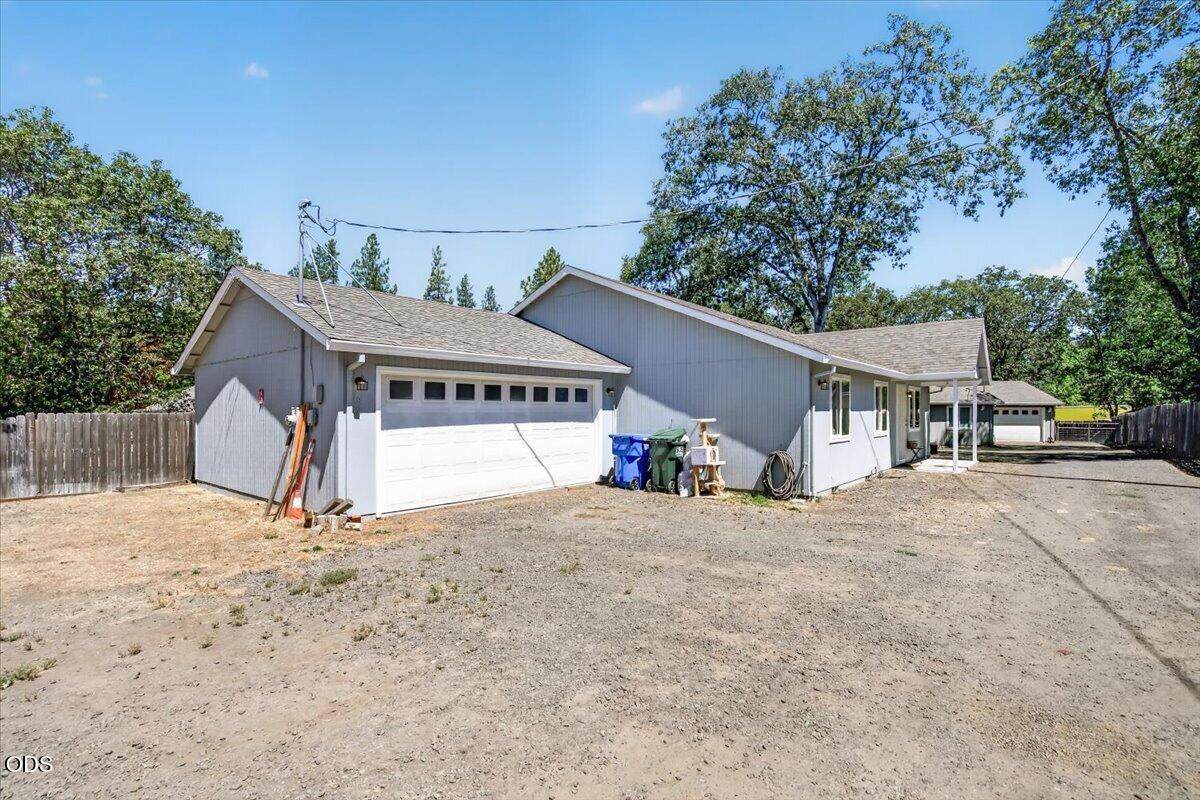82 Maple Street - Photo 1