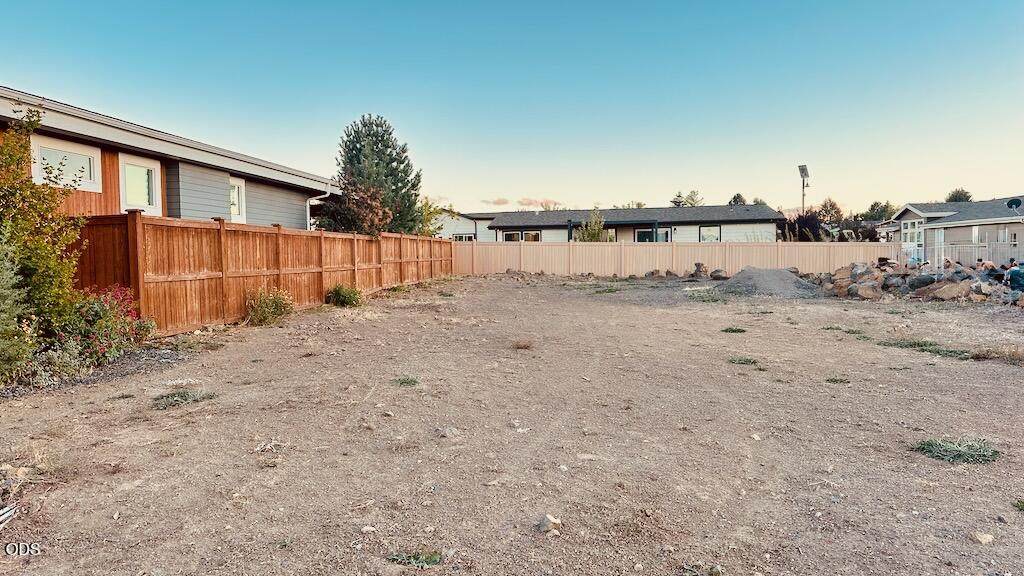 20795 Beaumont Drive - Photo 1