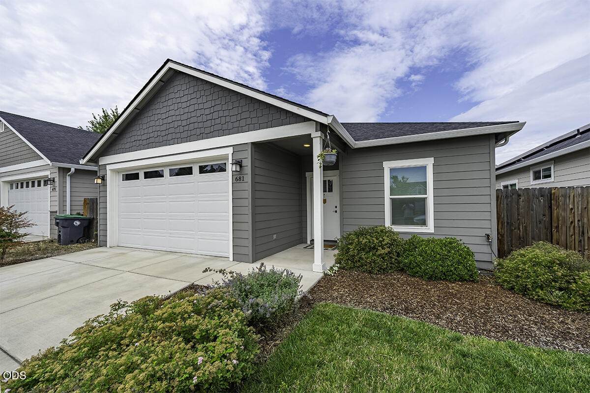 681 Heber Lane - Photo 1