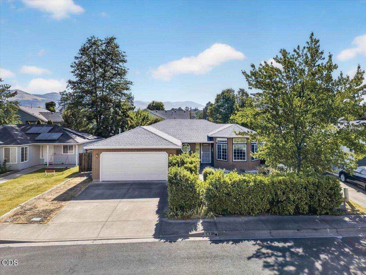 937 Rebecca Drive - Photo 1