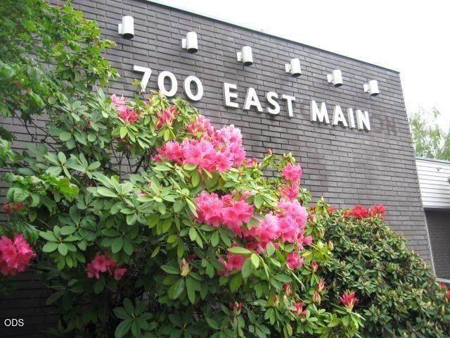 700 Main Street - Photo 1