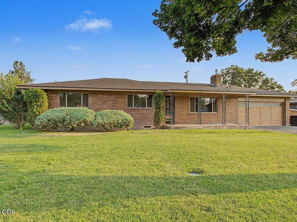 4706 Onyx Avenue - Photo 1