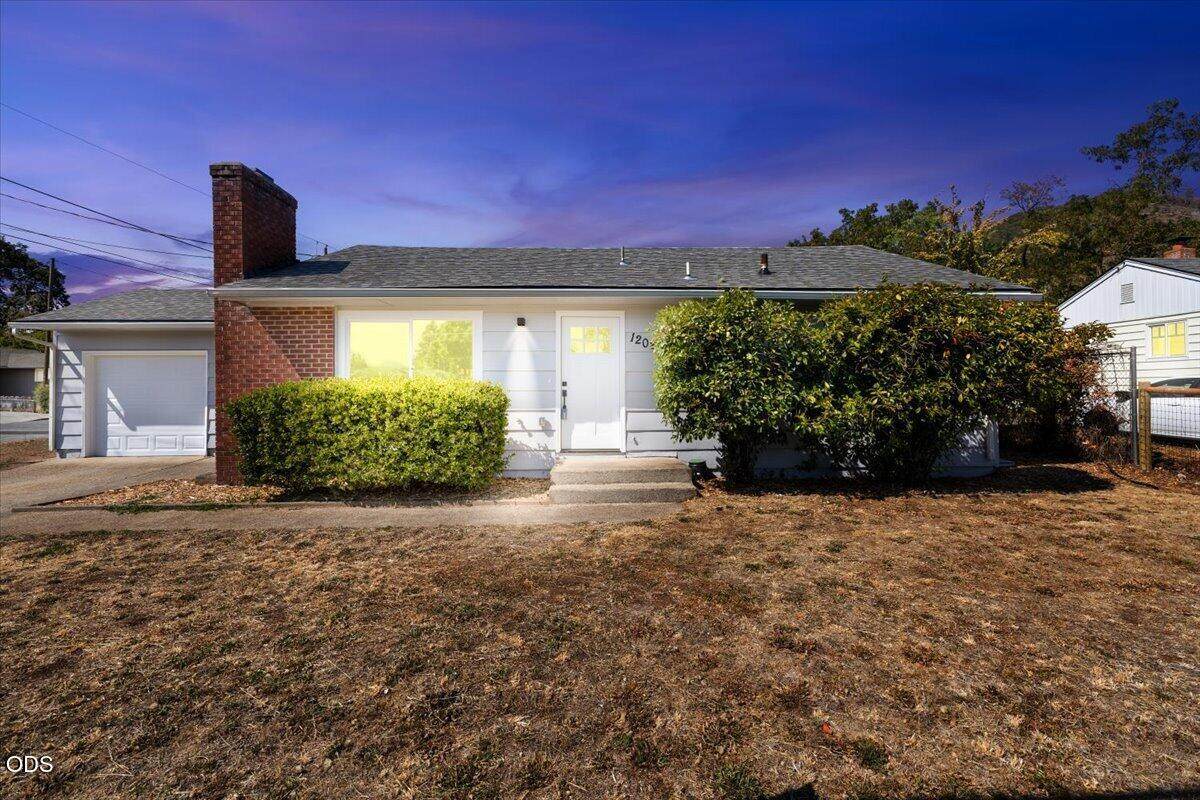 1202 A Street - Photo 1