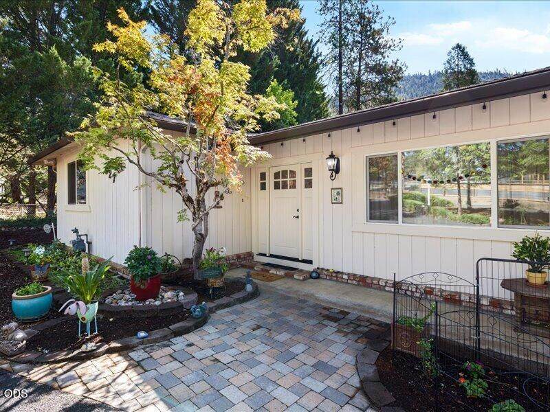 627 Carriage Road - Photo 1
