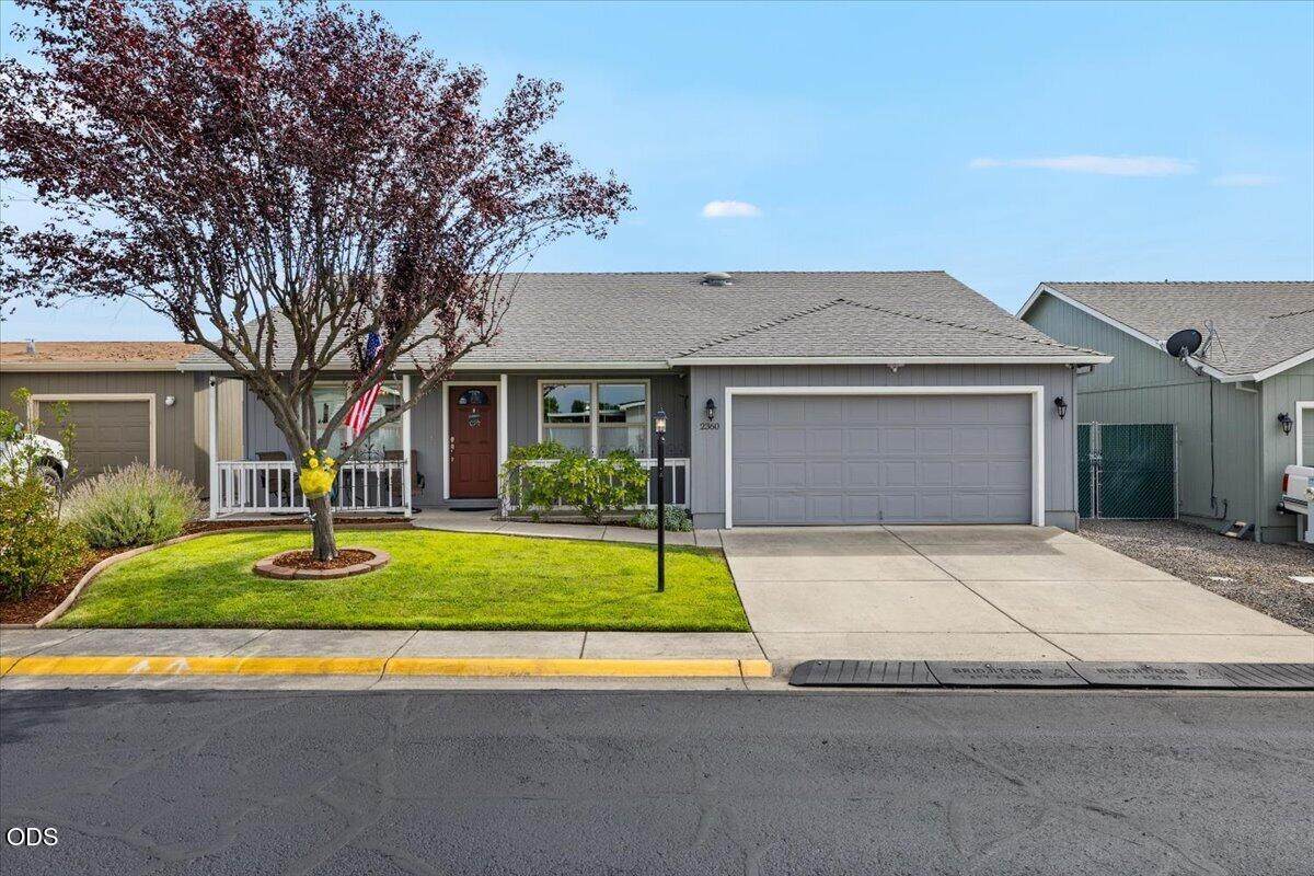 2360 Evan Way - Photo 1