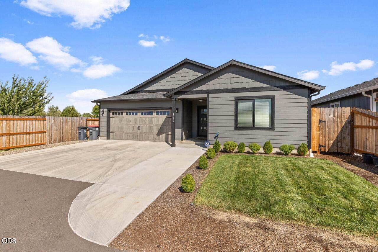 1880 Aster Street - Photo 1
