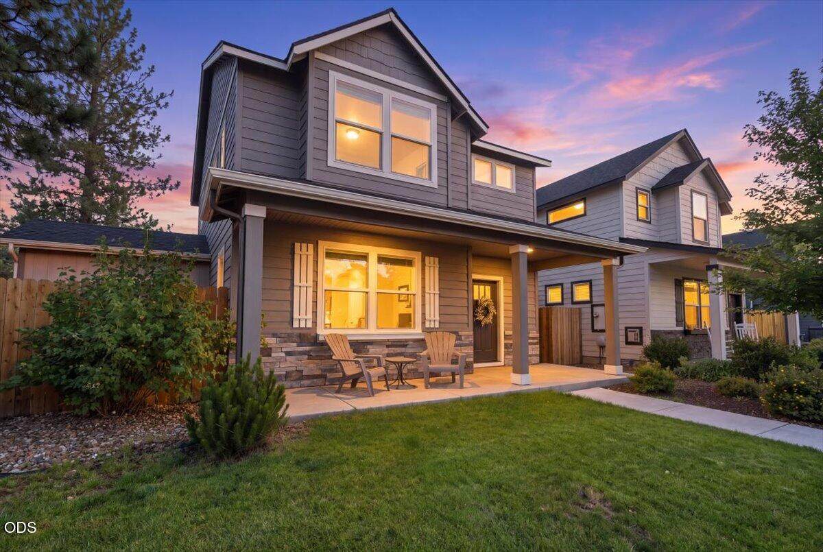 642 Willitts Street - Photo 1