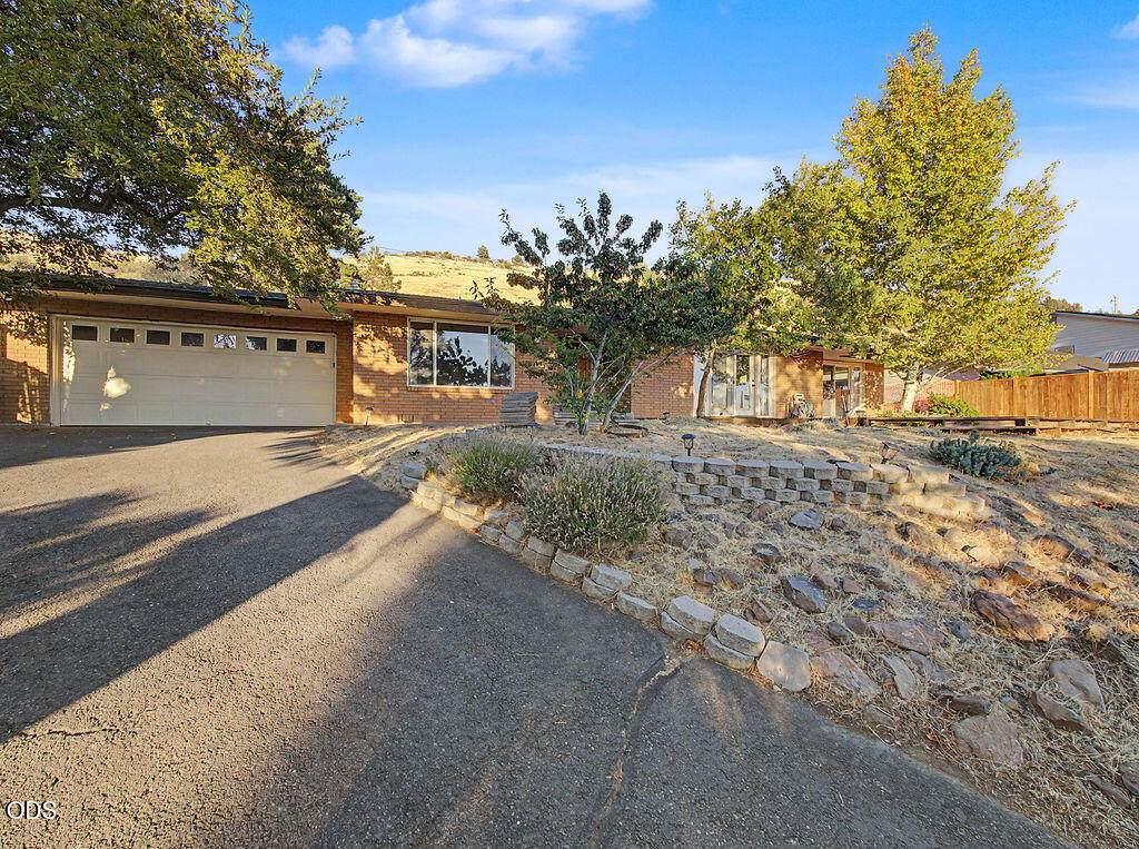 1619 Kimberly Drive - Photo 1
