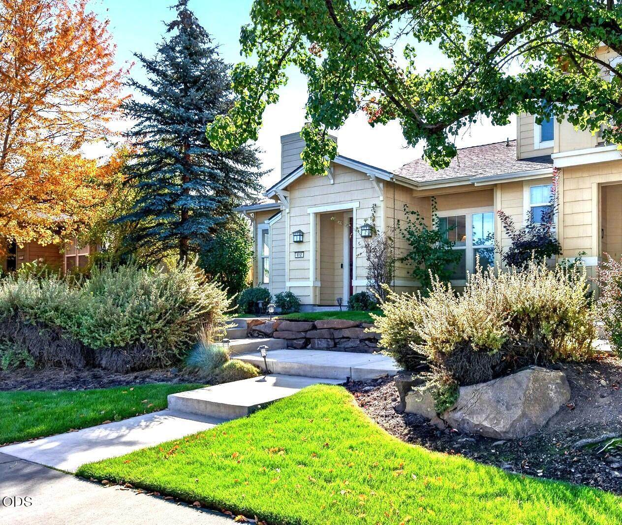 612 Hill Street - Photo 1