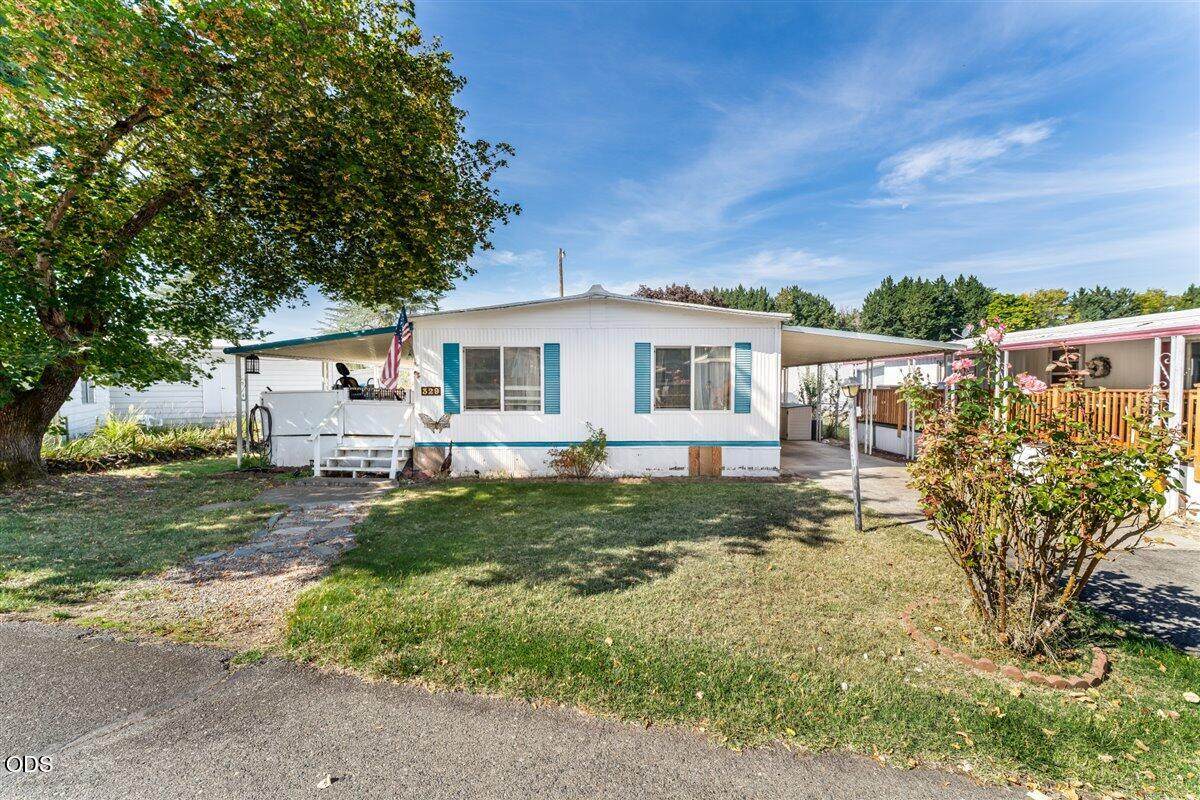 329 Beechwood Drive - Photo 1