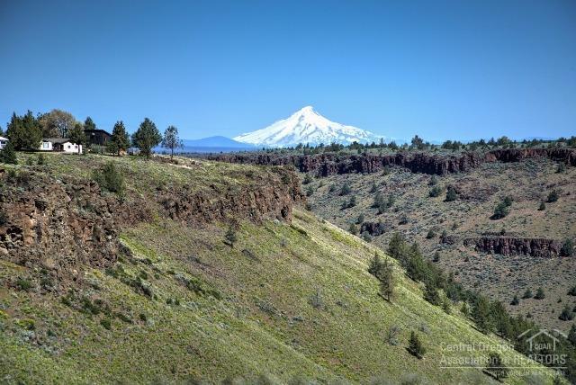13849 SW Peninsula Drive, Terrebonne, OR 97760 (MLS #201604318) :: Birtola Garmyn High Desert Realty