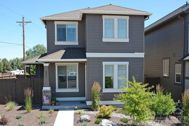 3120 SW 28th Street, Redmond, OR 97756 (MLS #201607283) :: Birtola Garmyn High Desert Realty
