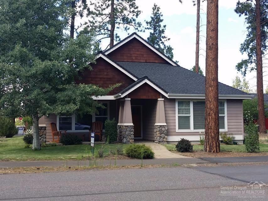 1100 E Timber Pine Drive, Sisters, OR 97759 (MLS #201607618) :: Birtola Garmyn High Desert Realty