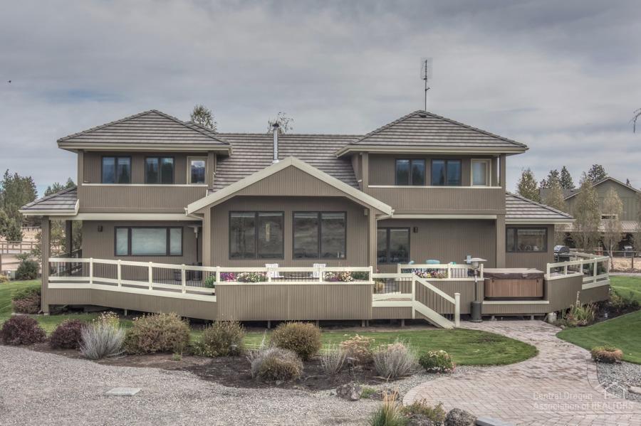 67173 Harrington Loop Road, Bend, OR 97703 (MLS #201609741) :: Birtola Garmyn High Desert Realty
