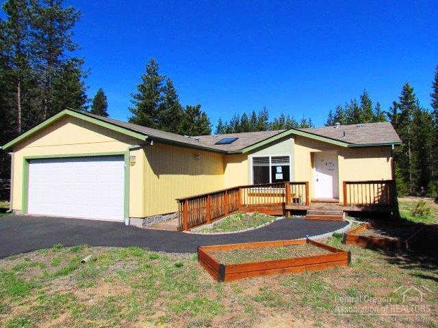 52231 Dorrance Meadow Road, La Pine, OR 97739 (MLS #201610086) :: Birtola Garmyn High Desert Realty