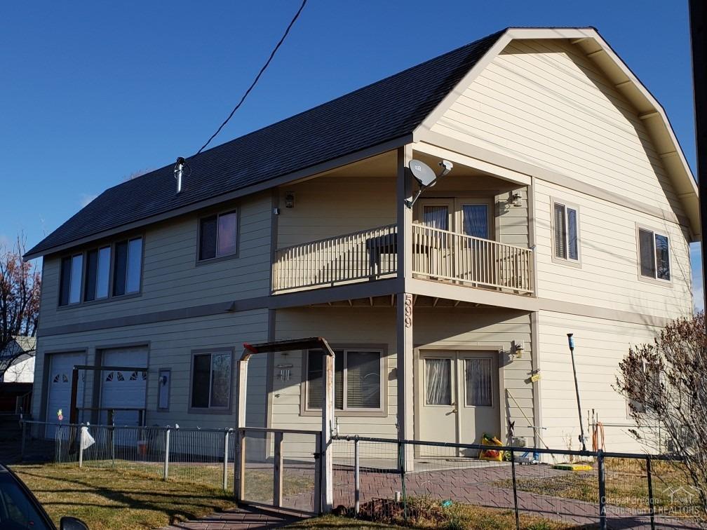 599 7th Street - Photo 1