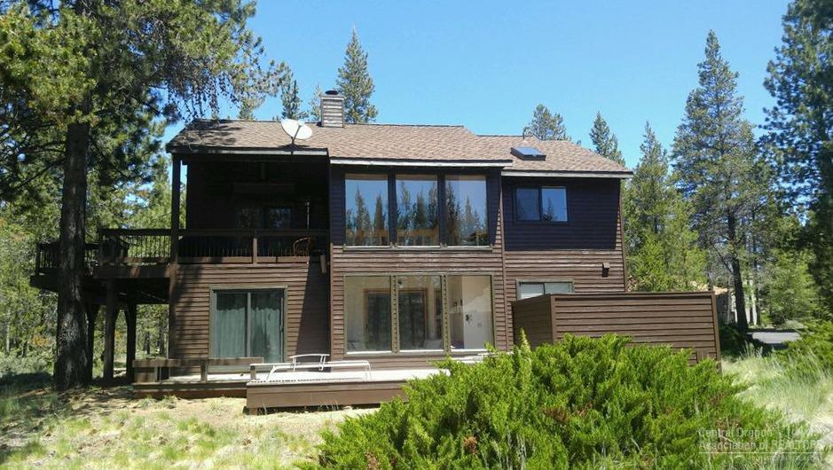 57621 Cultus Lane - Photo 1