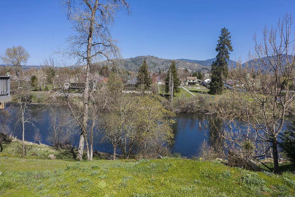 1040 Zane Grey Court - Photo 1