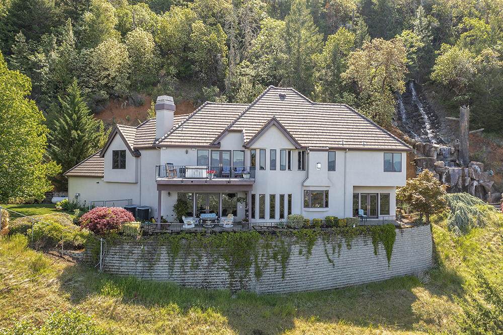 676 Trollview Road - Photo 1