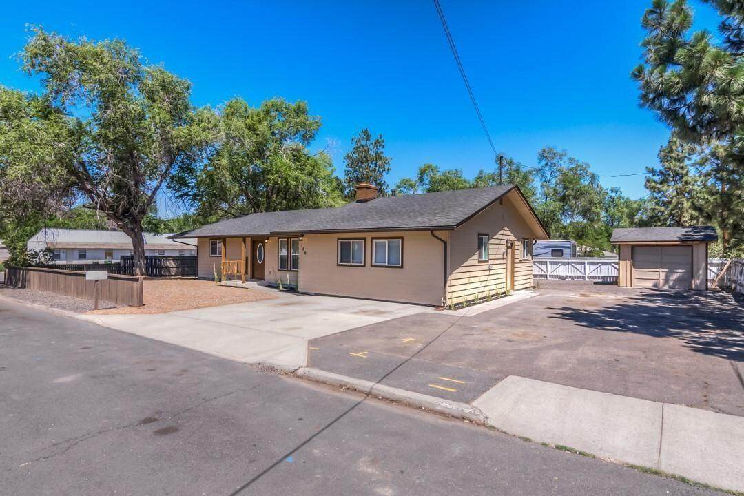 186 D Street - Photo 1