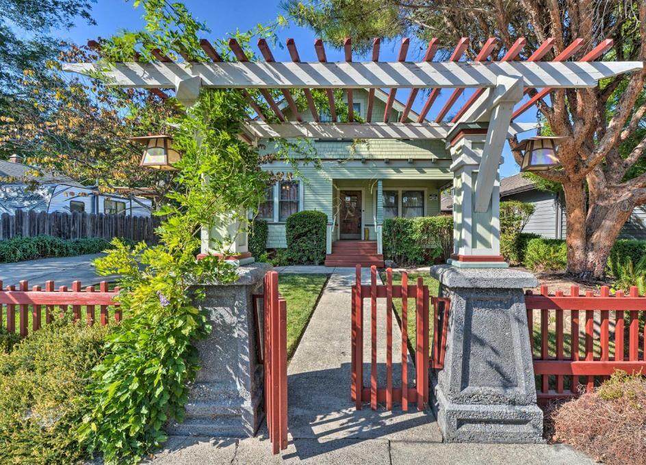 110 Evelyn Avenue - Photo 1
