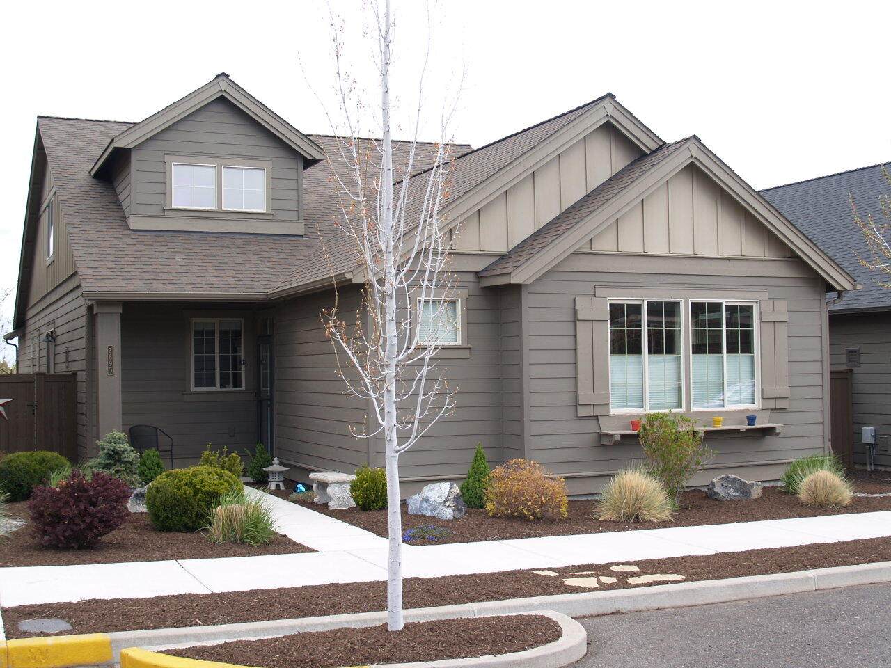 2895 Yew Park Lane - Photo 1