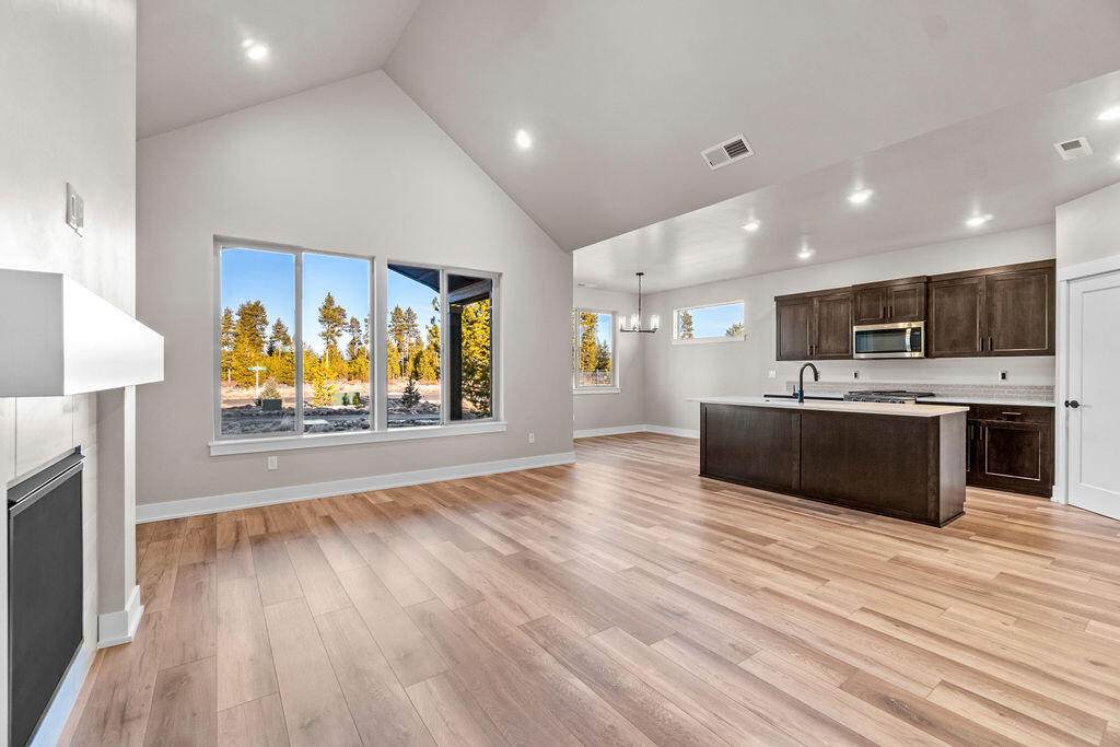 16694 Tannenhorst Drive - Photo 1