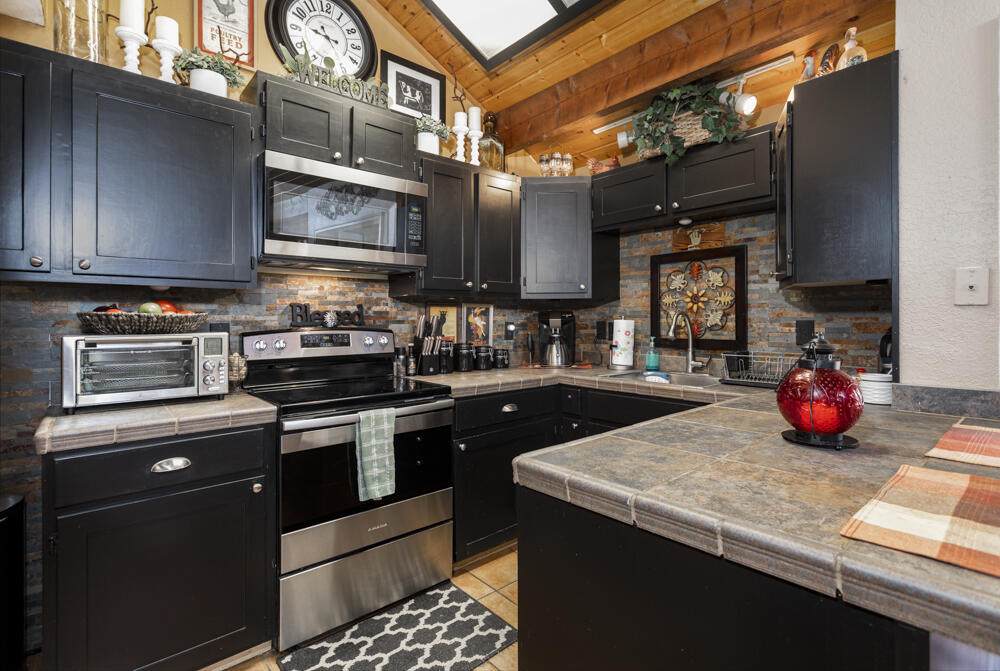 354 Melissa Lane - Photo 1