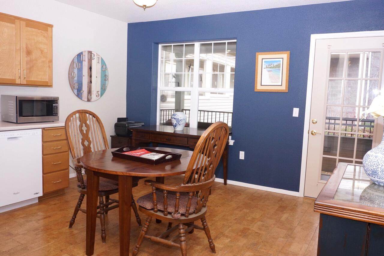 941 Mountain Meadows Circle - Photo 1