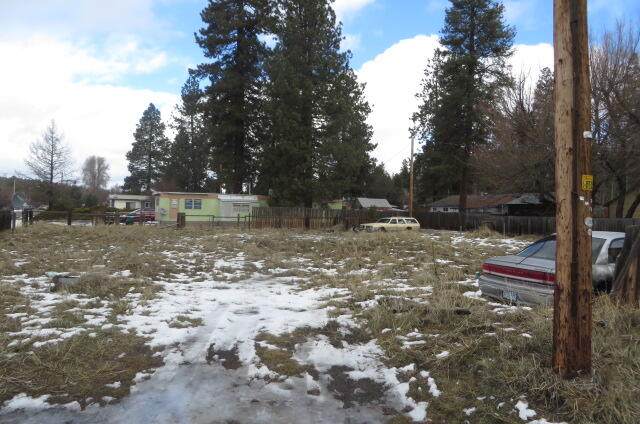 545 2nd Avenue - Photo 1