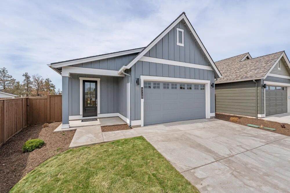 4728 Badger Avenue - Photo 1