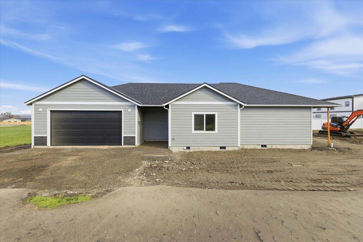 465 Arnos Street - Photo 1