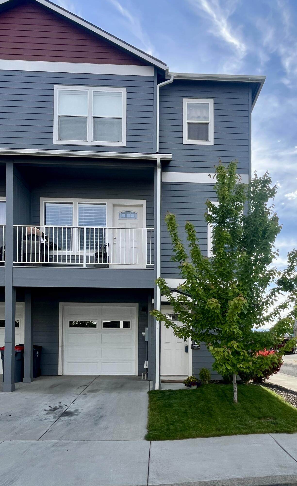 7885 Jacqueline Way - Photo 1