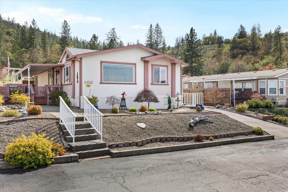 3955 Stage Road - Photo 1