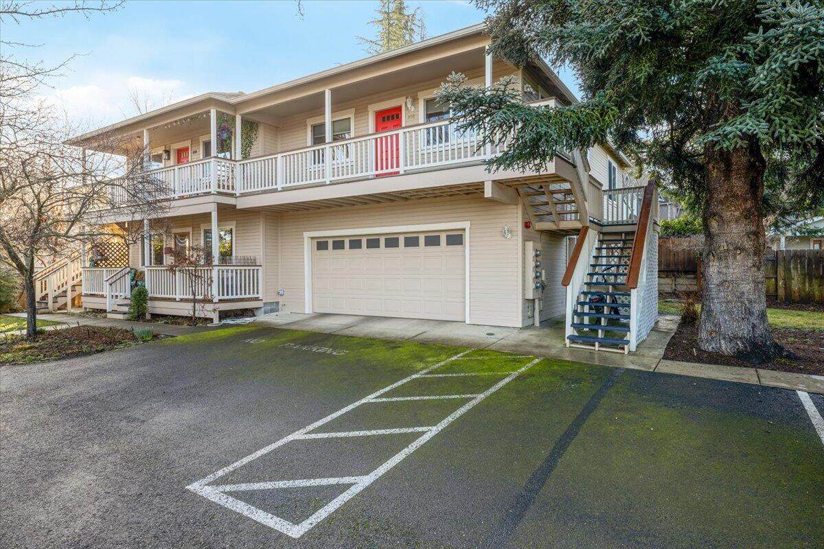 802 Park Street - Photo 1